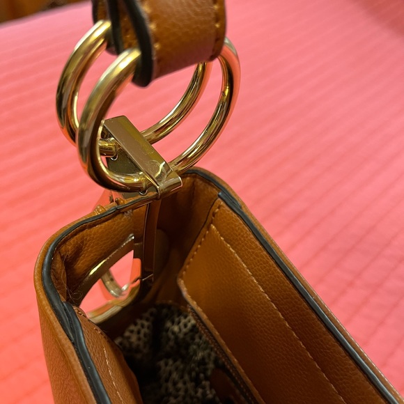 Gorgeous Chestnut Brown Vegan Leather Shoulder Tote Satchel NWOT - Picture 11 of 15